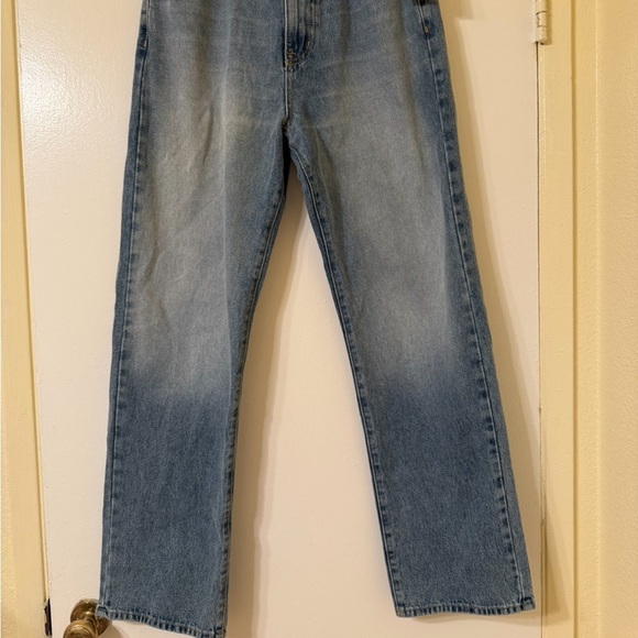 Classic High Rise Blue Jeans - Picture 4 of 4